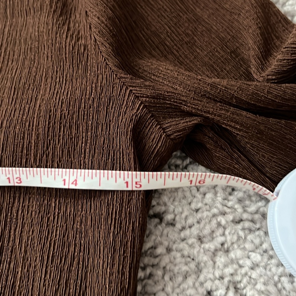 NWOT Off White and Chocolate Brown Shirt - Size Medium - Picture 6 of 7